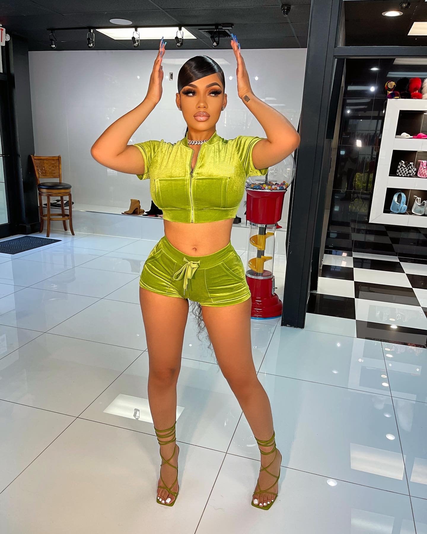 Women's Fashion Short Sleeve Velvet Fabric Two-Piece Shorts Set