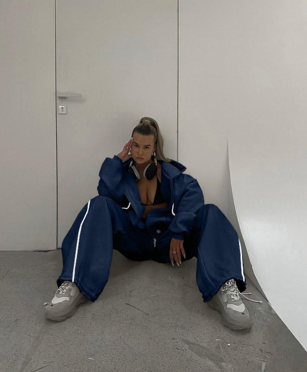 Women Contrast Zipper Hoodies And Pants Two-Piece Set