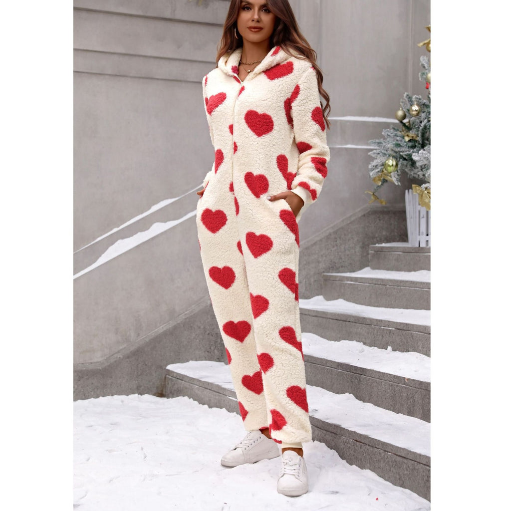 Polyester Women's Autumn And Winter Plush Heart Printing One-piece Pajamas